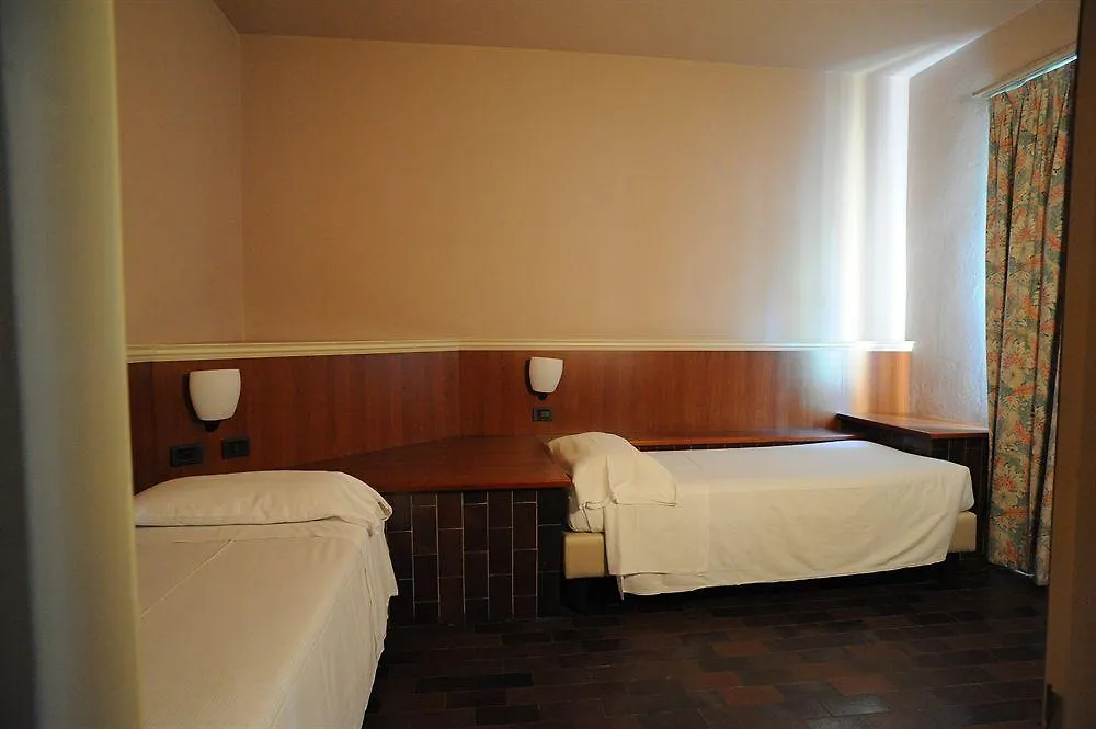 Locanda Agnello Taino 3*,