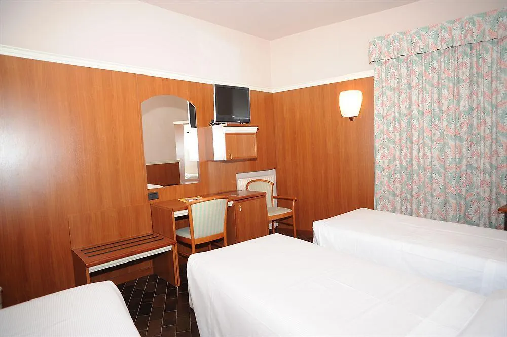 Locanda Agnello Taino 3*,
